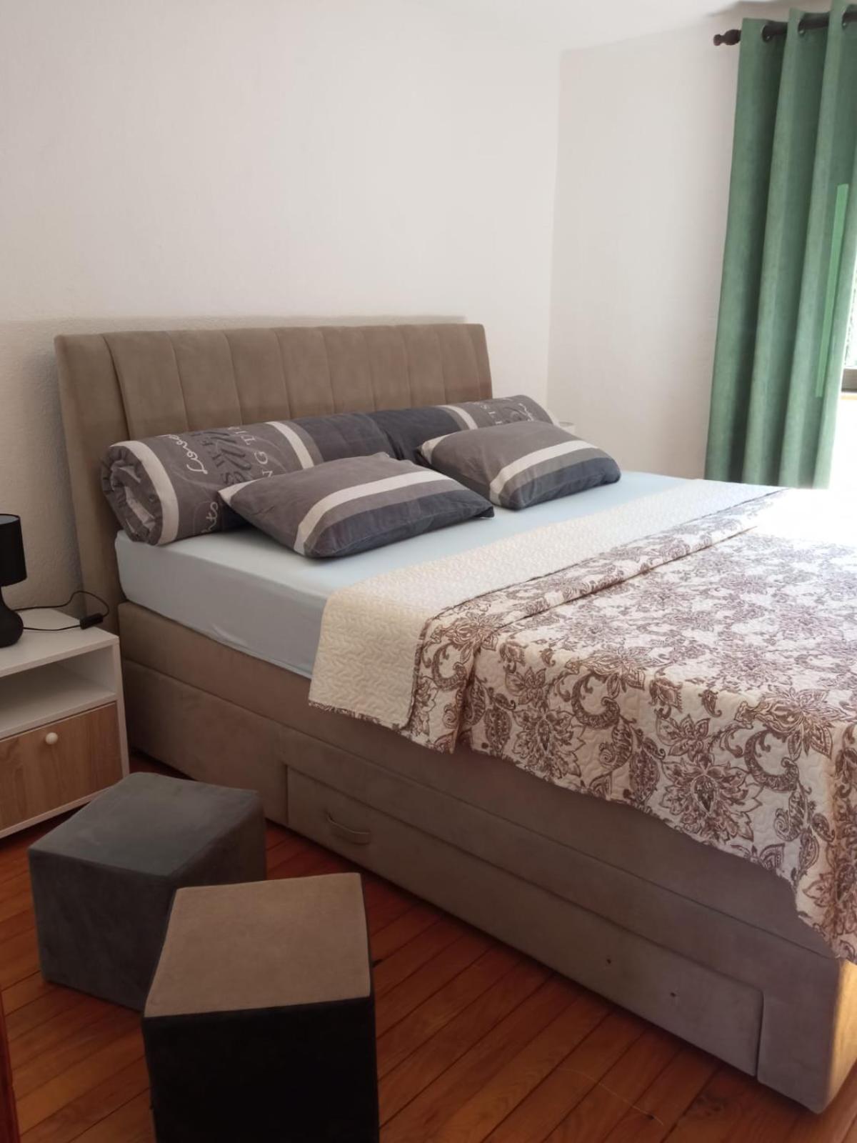 Apartman "Em" Bihać Exteriör bild