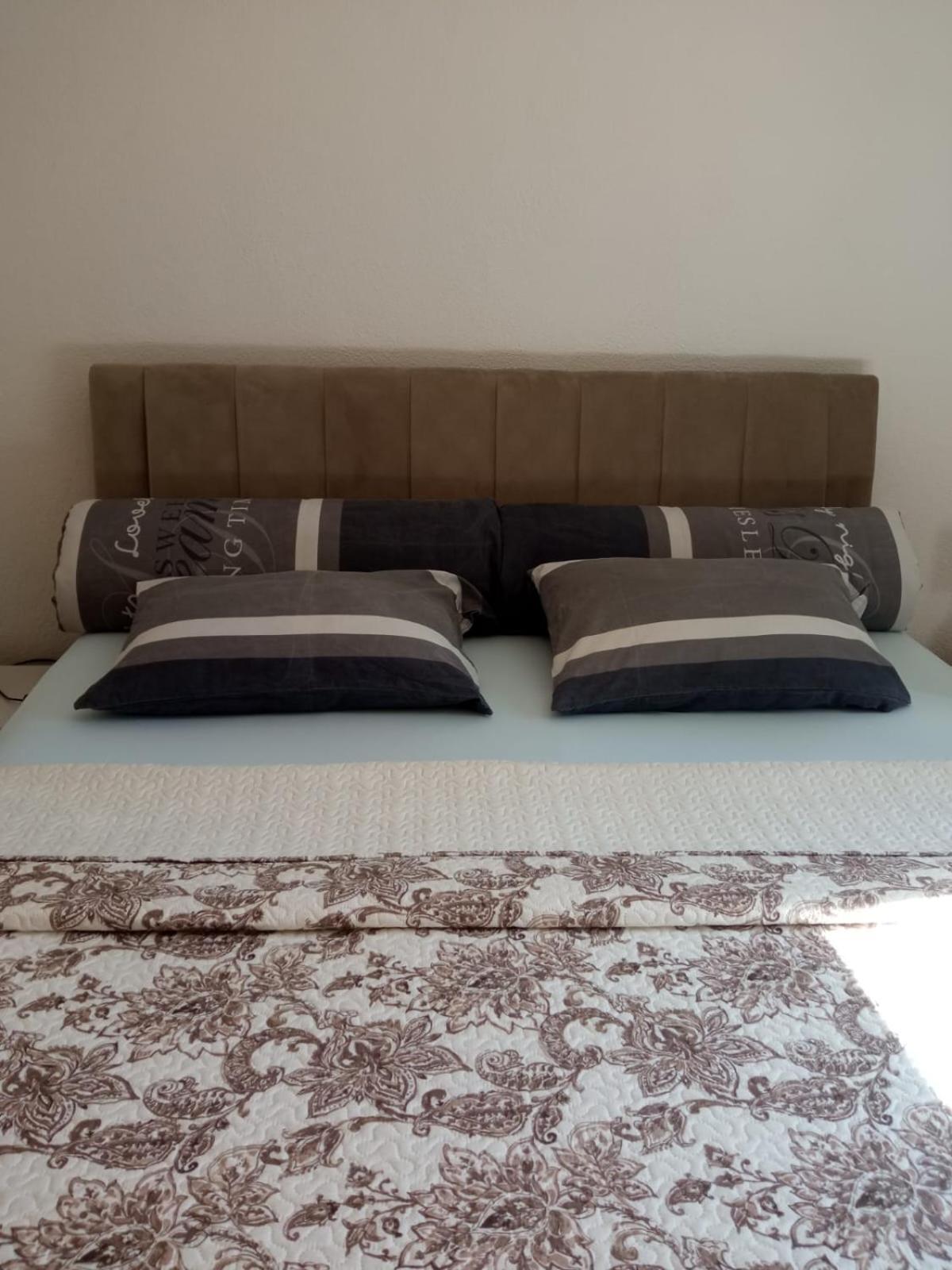 Apartman "Em" Bihać Exteriör bild